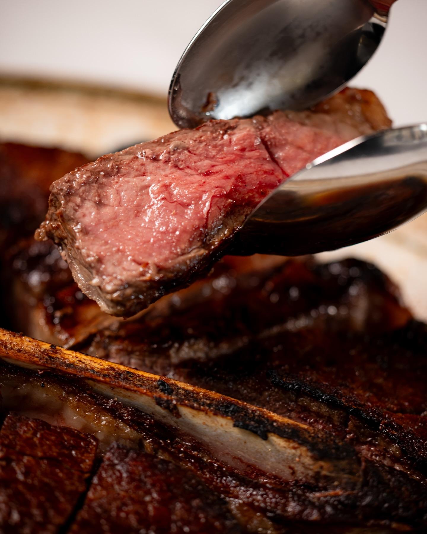 香ばしさと、内側に閉じ込めた豊かな肉汁。