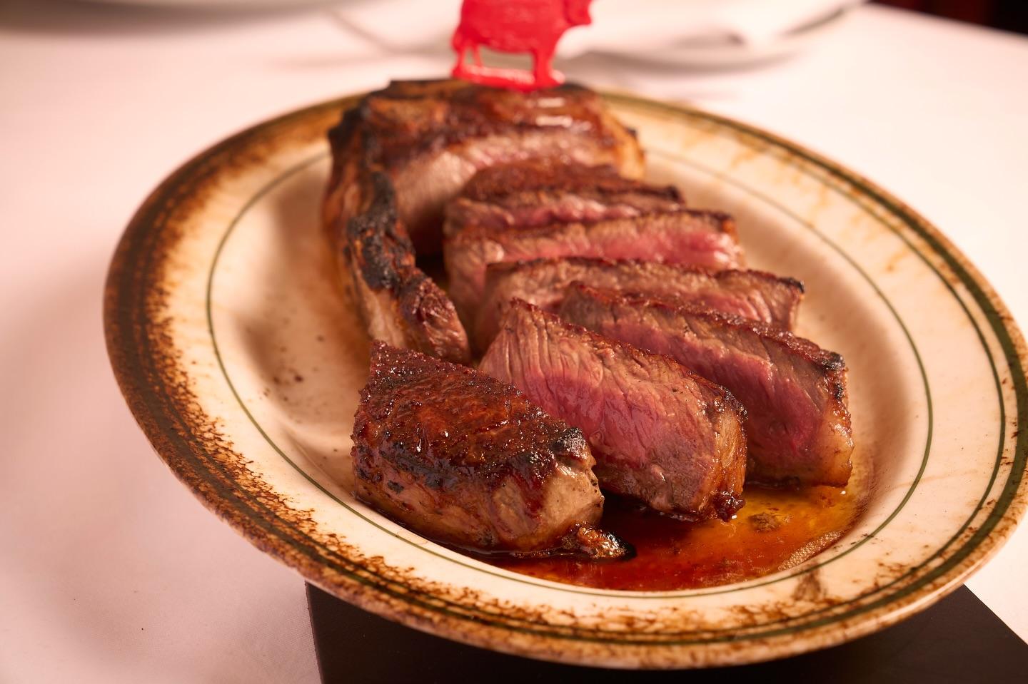 高温オーブンで一気に焼き上げ、香ばしさと熱をそのまま閉じ込めました。